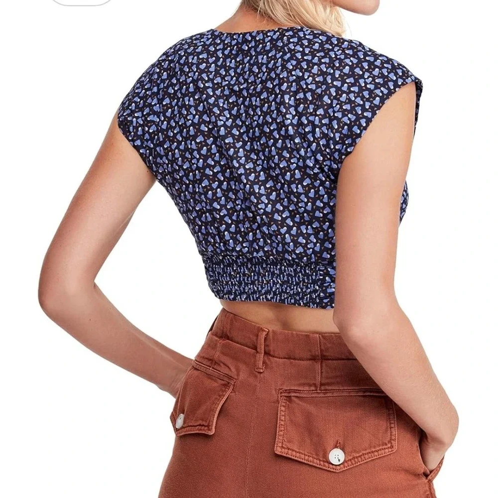 Free People Blue Heart Print Twist Front Crop Top Womens Small Linen Blend Boho - Picture 2 of 6